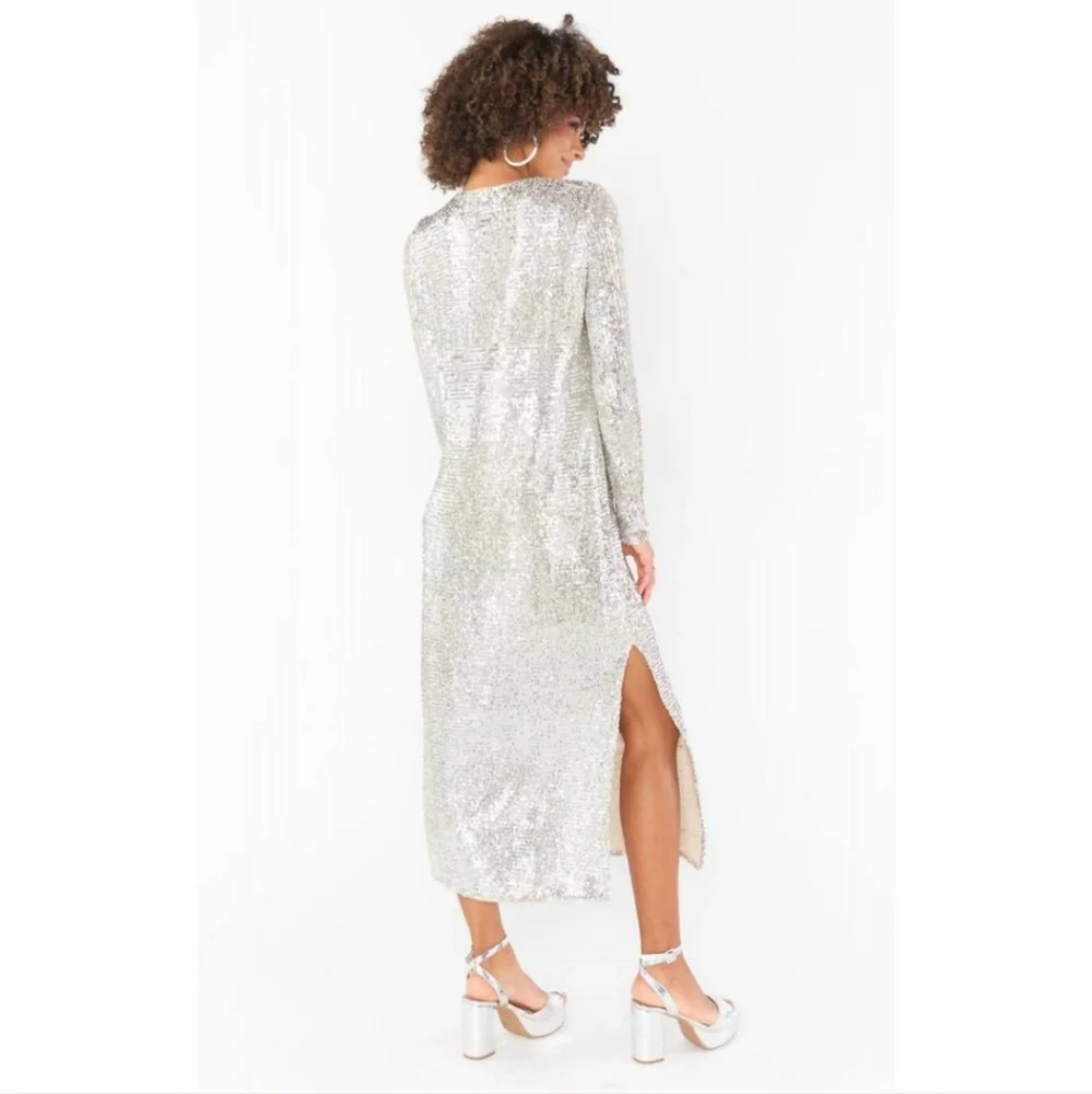 SHOW ME YOUR MUMU maddison
dress in platinum Silver Sequin Long Sleeve Gown Slit - Picture 12 of 14